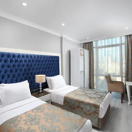 Hotel White Monarch 4*