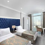 Hotel White Monarch 4*
