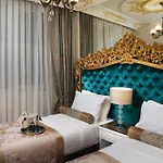 White Monarch Hotel